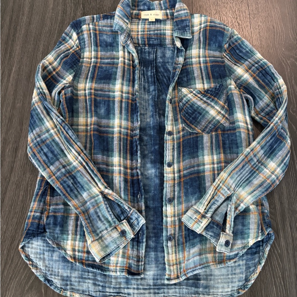 Cloth & Stone Blue and Tan Plaid Shirt